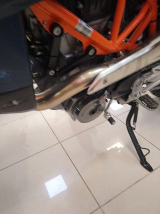 KTM 690 SMC Supermoto Naranja/Negra