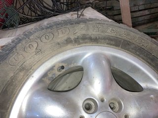 Rueda y Neumático Land Rover Goodyear