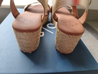 Sandalias Popa Beige y Doradas