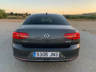 Volkswagen Passat 1.8 tsi dsg sport