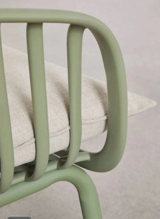 Sillón exterior a estrenar color verde cojin beige