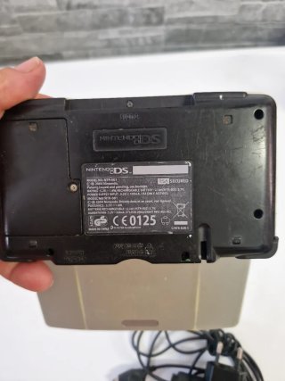 Nintendo DS Fat Grigio + Gioco Tomb Raider