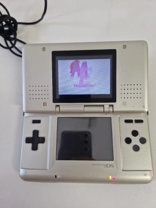 Nintendo DS Fat Grigio + Gioco Tomb Raider