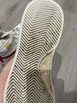 Zapatillas Nike Blancas y Rojas