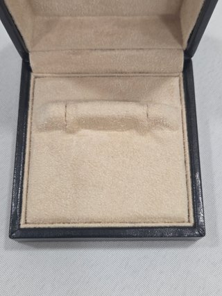 Elegante cofanetto per gioielli Bulgari Nero