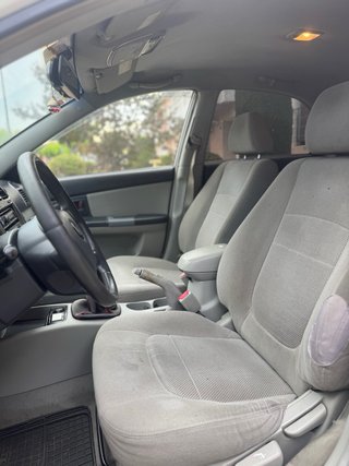 kia cerato 2004