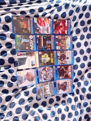 PS4 Videogiochi: 5 per 40€ (a scelta)