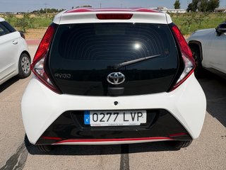 Toyota Aygo 2021 X-Play. Garantia Toyota.