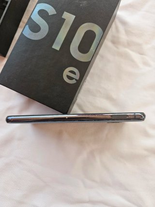 Samsung Galaxy S10e 128GB Negro