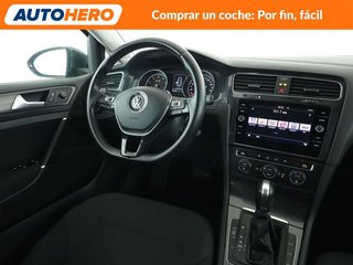 Volkswagen Golf 1.0 TSI Advance