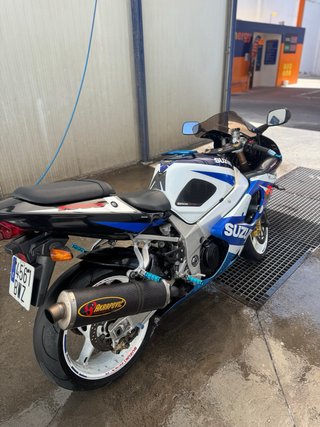 Suzuki GSX-R 1000 K2 2002