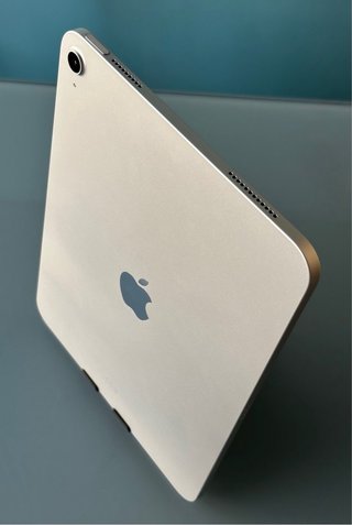 iPad A16 da 128GB Argento Come Nuovo Con '0' Cicli