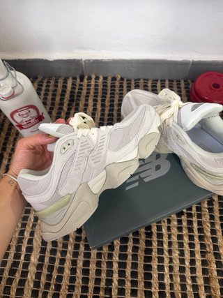 Zapatillas New Balance 9060 Talla 38