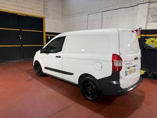 Ford Transit Courier 2022