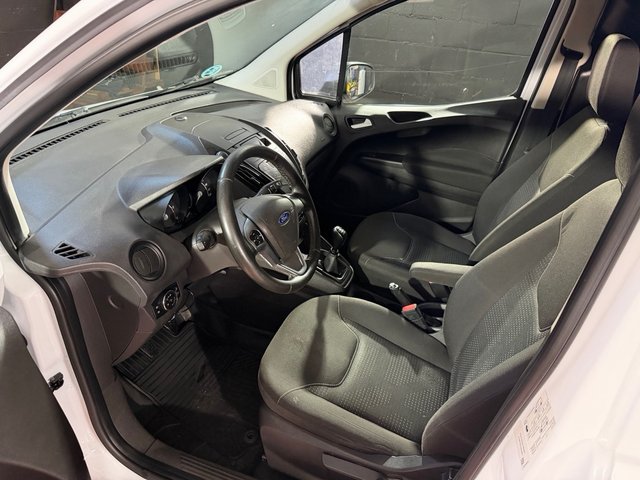 Ford Transit Courier 2022