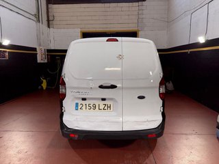 Ford Transit Courier 2022
