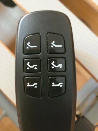 Cama articuada geriátrica asistencial marca Ergos.