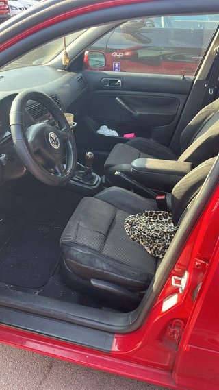 *Leer bien el anuncio* Golf IV *AVERIADO*
