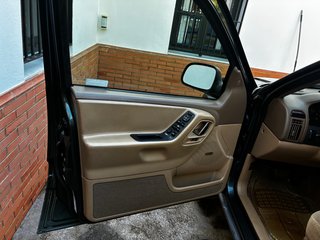 Jeep Grand Cherokee 2001  CLASICO CON 51.686 KM