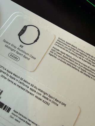 Apple Watch SE 44mm GPS Grigio Siderale