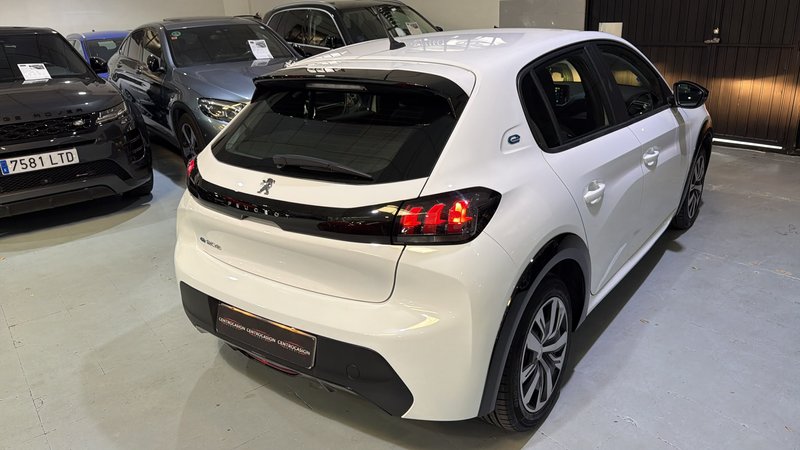 Peugeot e-208 2023, foto 7