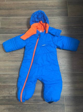 Mono de esquí azul y naranja  Talla: 18 meses