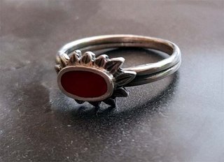 Anillo y pendientes de plata y coral
