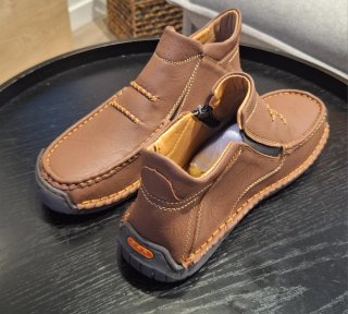 Zapatos marrones de piel