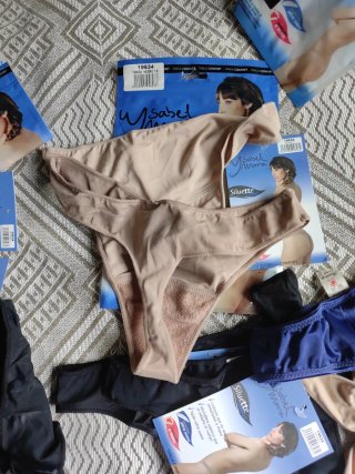 Lote 7 tangas Isabel Mora Talla s