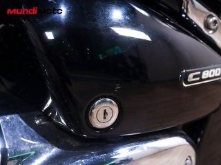 SUZUKI INTRUDER C 800