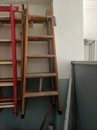 Escalera madera 5 peldaños