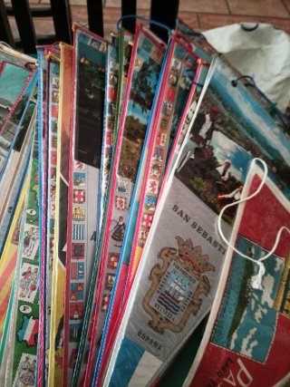 129 Banderines Antiguos del Mundo