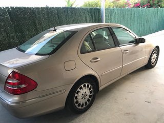 Mercedes-Benz Clase E 2004