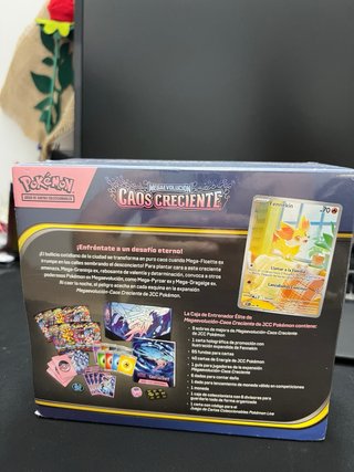 Caja Entrenador Élite Pokémon Caos Creciente