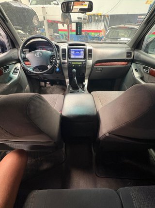 Toyota Land Cruiser 90
