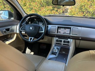 Jaguar XF 2014