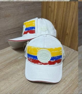 Gorra Bonette Fuerza Dorada Colombia