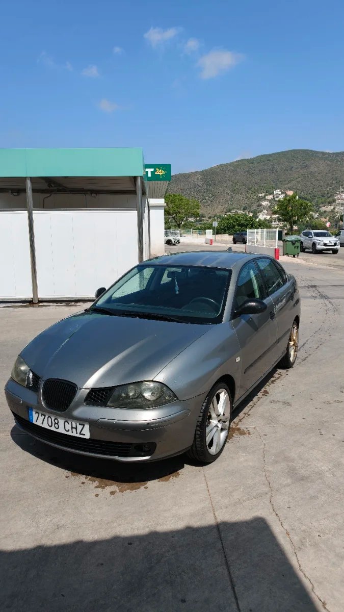 SEAT Cordoba 2003 - foto 1