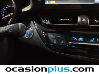 Toyota C-HR 1.8 125H Advance 90 kW (122 CV)