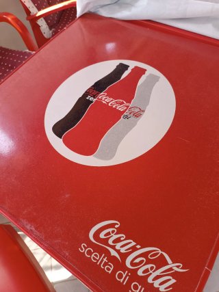 Set Tavolo + 4 Sedie Coca Cola