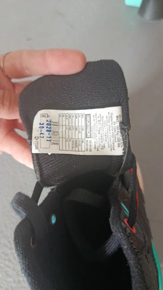 Patines negros con ruedas de colores talla 29