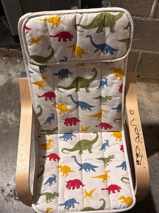 Amaca Ikea con cuscino dinosauri