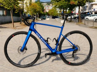 Bicicleta Van Rysel Carbono SRAM Rival 12v
