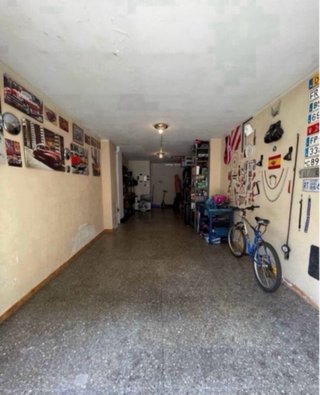 Local Oficina Parking Vivienda Almacén en Badalona
