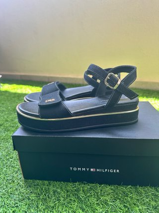Sandalias Tommy Hilfiger Talla 39 Negras Doradas