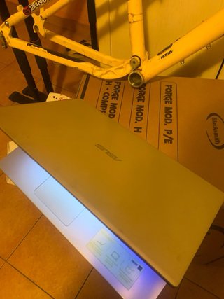 Asus Vivobook 17 pollici AMD Ryzen 5 3500u