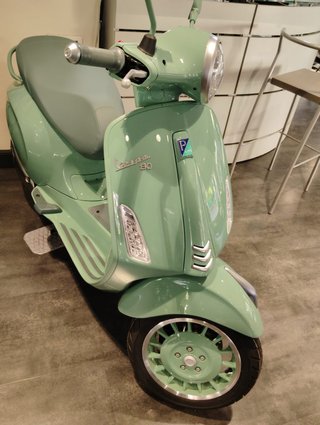 Vespa Primavera 125 80 Aniversario Verde