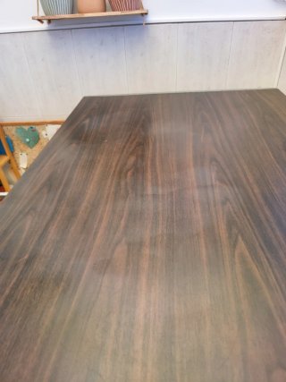 Mesa madera y metal + 4 sillas