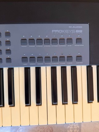 M-Audio ProKeys 88 Piano Digital