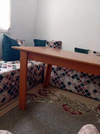 Mesa de comedor de madera
